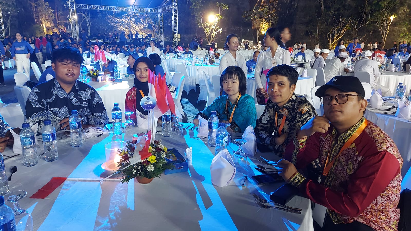 6857735fa616404e804f1f54cb55f497