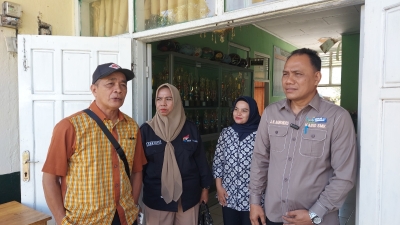 Kabid SMK Diinas Dikbud Sultra bersama Perwakilan Putra Sampoerna,pengawas dan Kepala SMAN 7 Baubau usai pembukaan Kegiatan Desiminasi P5 di SMAN 3 Baubau