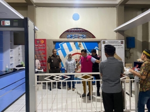 Mantan Dirut PDAM Baubau, JH saat ditahan di Lapas Kelas IIA Baubau oelh penyidik Kejari Baubau