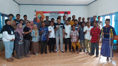 Fajar Ishak Daeng Jaya, Anggota DPRD Provinsi Sulawesi Tenggara Dapil IV Partai Hanura usai Kegiatan Reses bersama masyarakat Kelurahan Lowu Lowu Kec. Lea Lea kota Baubau Rabu (5/10)