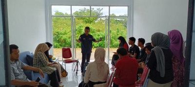 Pelatihan Fotografi dan Pengelolaan Media Sosial Penyandang Disabilitas oleh Luvtrip