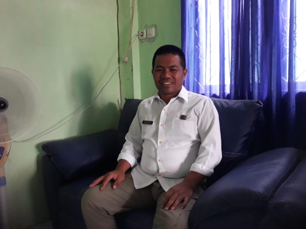 Lurah Lakologou La Ode Muh. Nasir