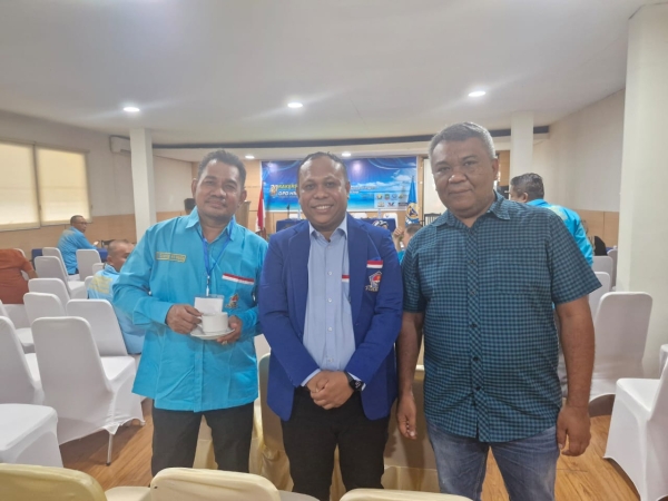 Ketua Kadin Buton LM Sumarlin (Kanan)