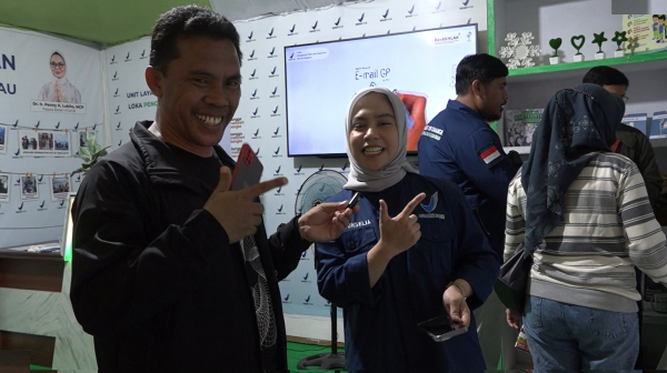 Stand Pameran BPOM Unit LOKA POM Baubau di arena Ekspo Haroana Baubau dalam Rangka Hari Jadi Baubau ke-481 dan HUT Kota Baubau ke-21 Sebagai daerah Otonom di Kawasan Kotamara