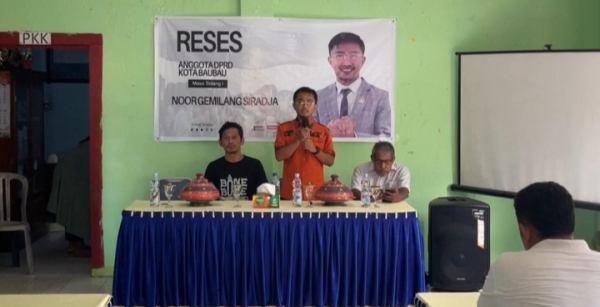 Anggota DPRD Baubau, Noor Gemilang Siradja saat reses di Kelurahan Bone-bone 