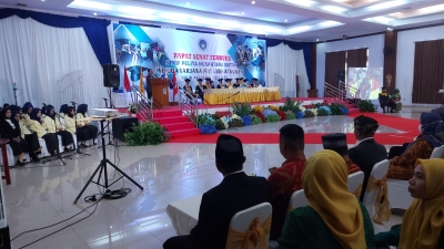 Suasana Wisuda Sarjana Angkatan II STKIP Pelita Nusantara Buton Tahun Akademik 2022/2023 Kamis (30/3/2023)