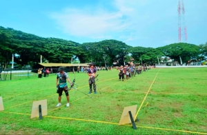 Peserta panhana saat beraksi dilapangan benua benua kendari