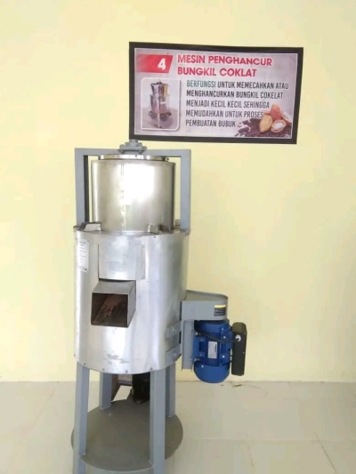 Mesin pemecah kakao sebagai pemanfaatan teknologi tepat guna