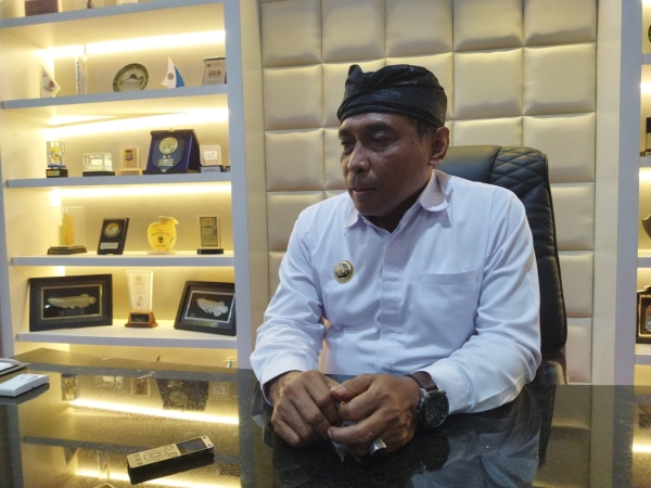 Wali Kota Baubau La Ode Ahmad Monianse