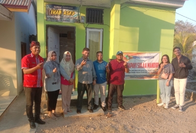 Tim Kementrian Koperasi dan UKM saat berkunjung ke Rumah Produksi Katapayi Sulaa Baubau