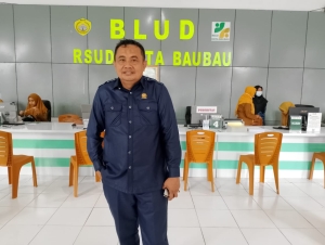 Anggota DPRD Kota Baubau, H Hasan Basri